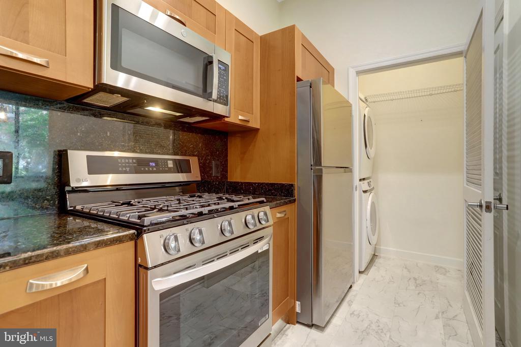 2451 MIDTOWN AVENUE Unit: 104