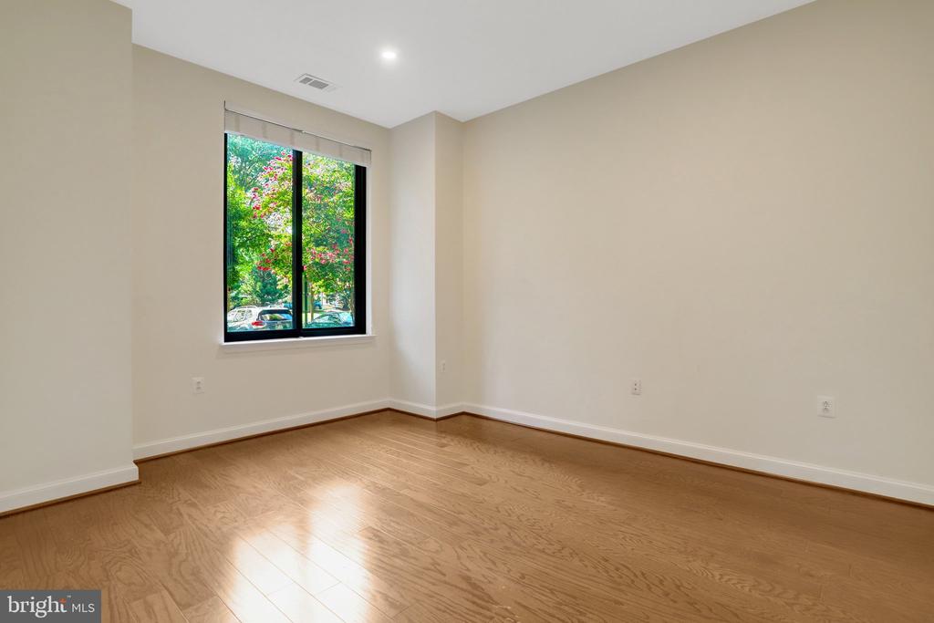 2451 MIDTOWN AVENUE Unit: 104