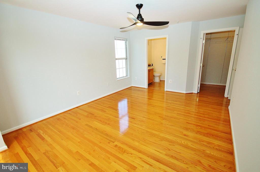 7522 SNOWPEA COURT Unit: 21