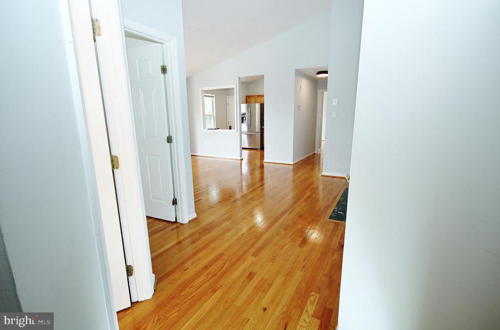 7522 SNOWPEA COURT Unit: 21