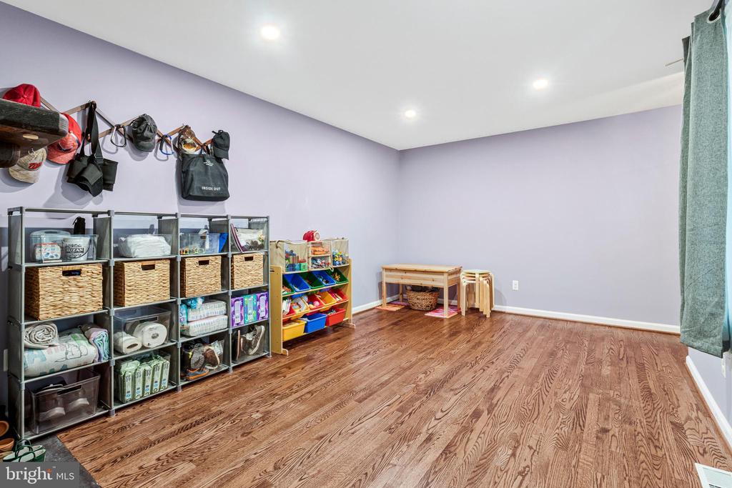 5804 CANVASBACK ROAD