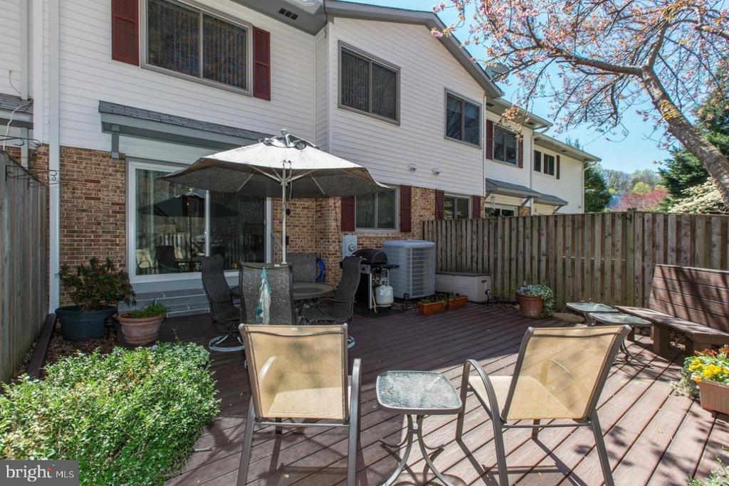 5804 CANVASBACK ROAD