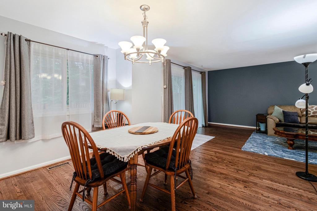 5804 CANVASBACK ROAD