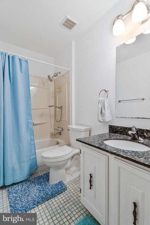 5804 CANVASBACK ROAD