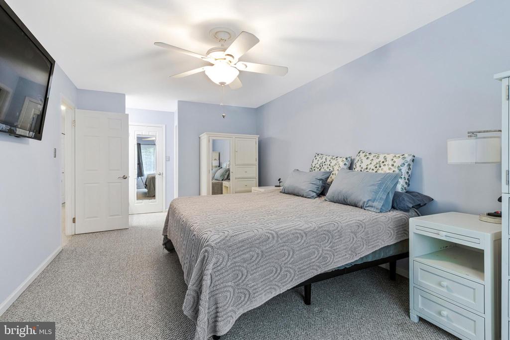 5804 CANVASBACK ROAD