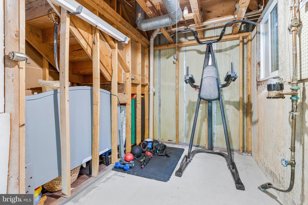 5804 CANVASBACK ROAD