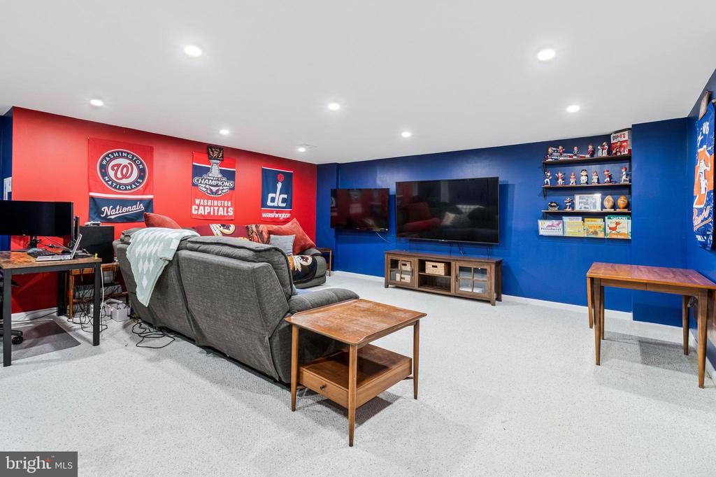 5804 CANVASBACK ROAD