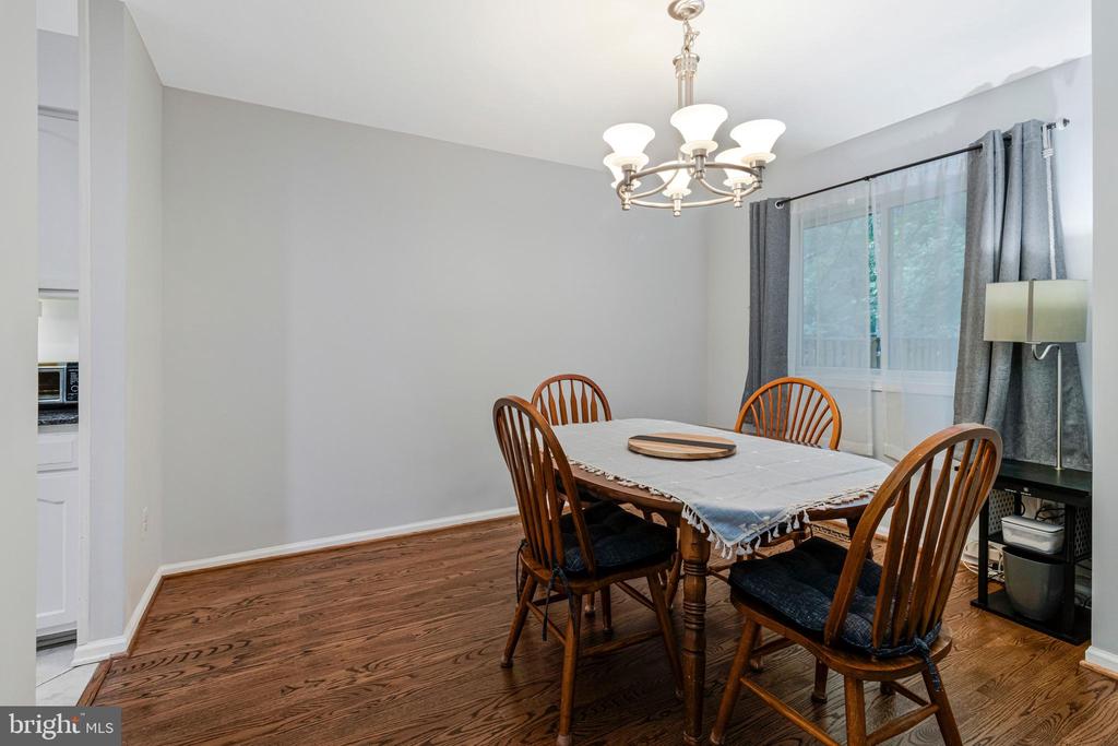 5804 CANVASBACK ROAD