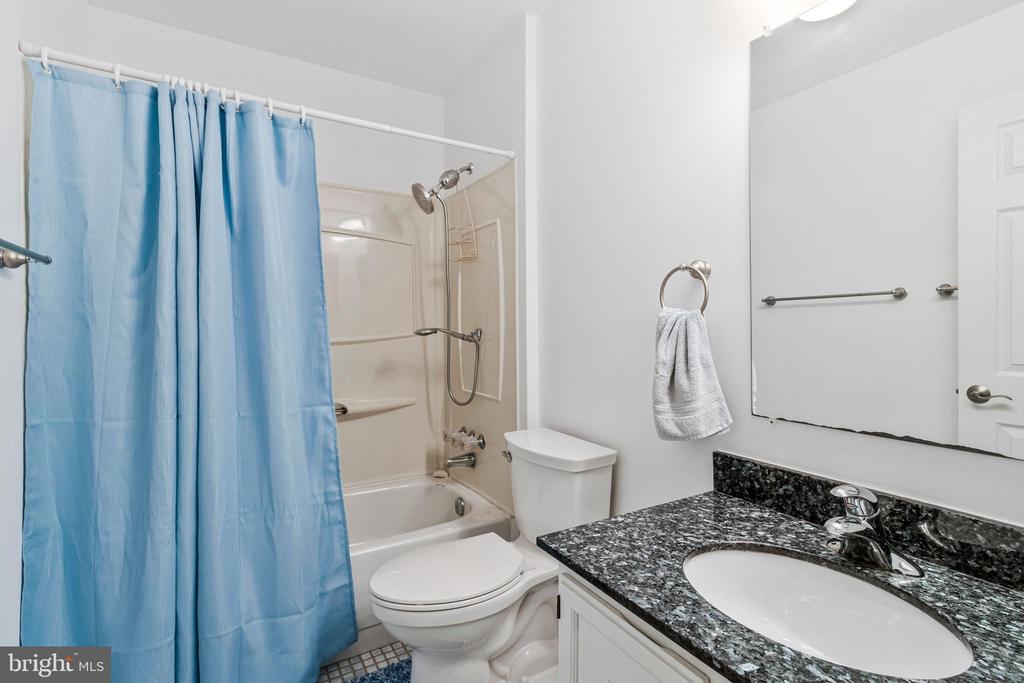 5804 CANVASBACK ROAD