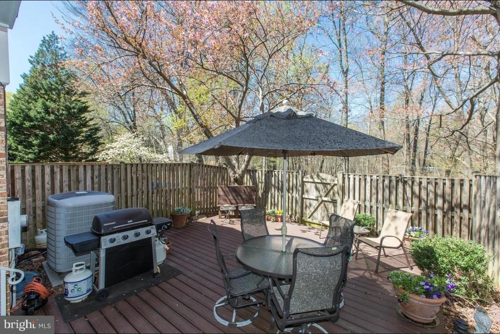 5804 CANVASBACK ROAD