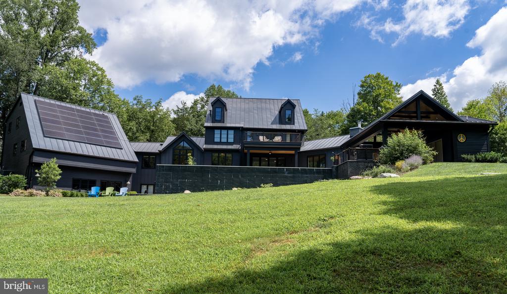 1312 MERCHANT LANE