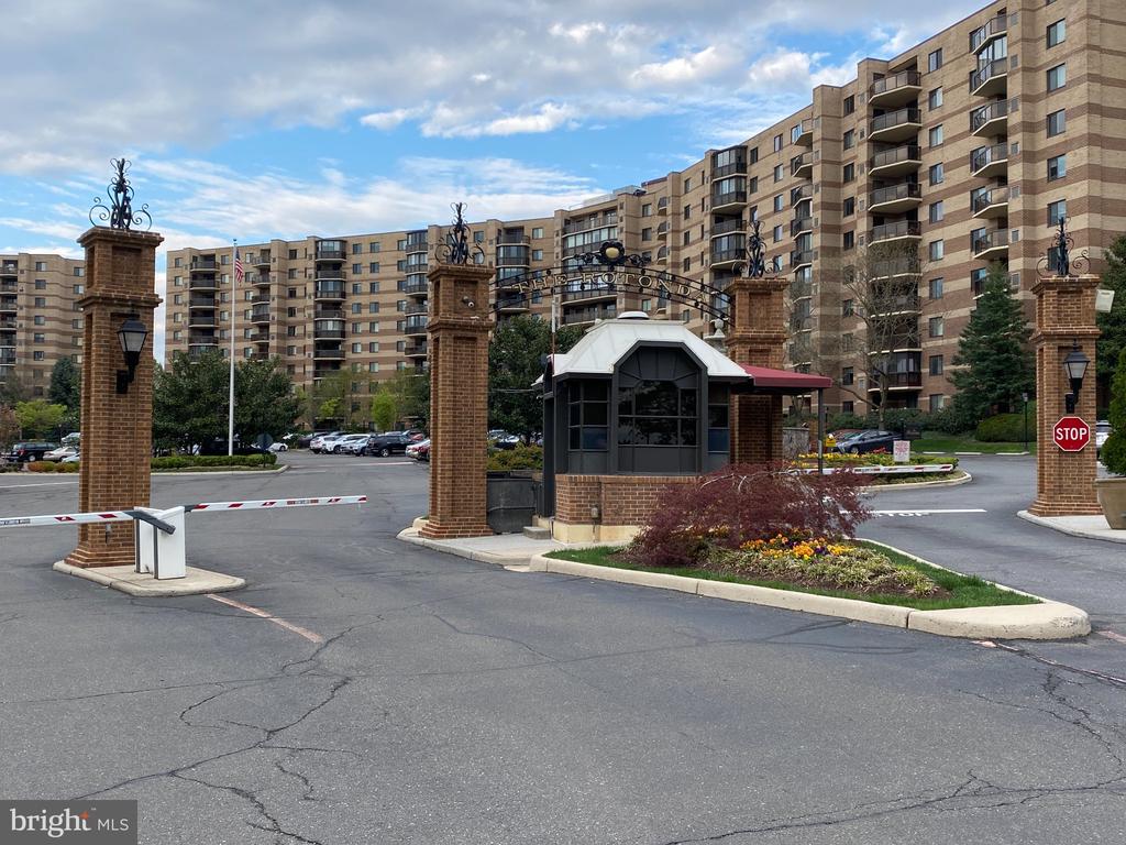 8370 GREENSBORO DRIVE Unit: 516