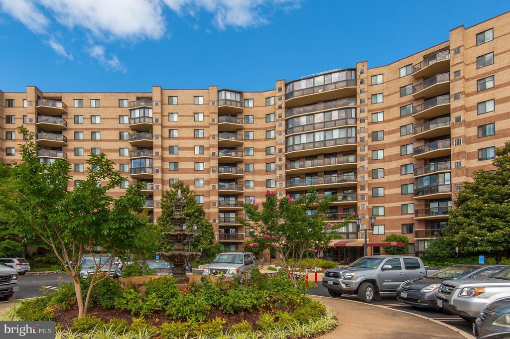 8370 GREENSBORO DRIVE Unit: 516