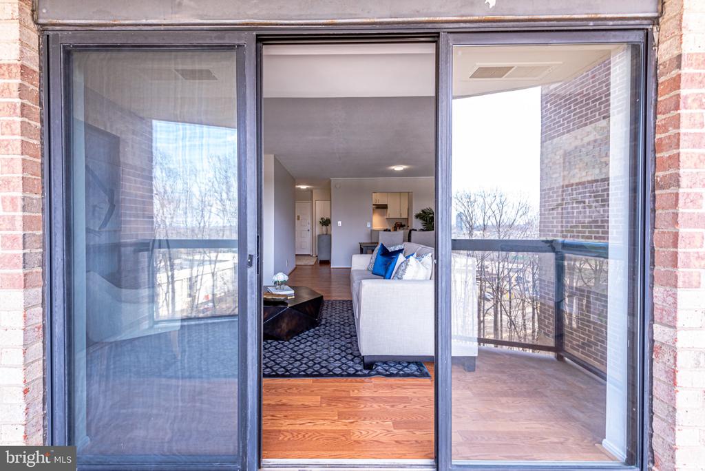 8370 GREENSBORO DRIVE Unit: 516