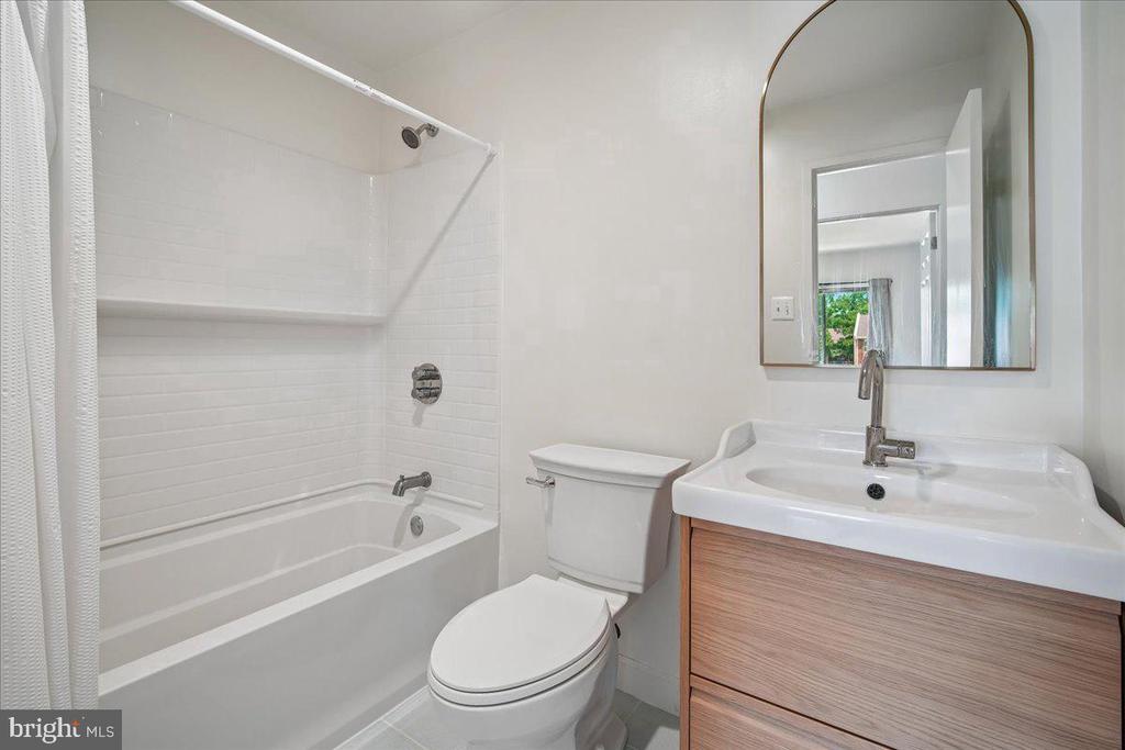 7990 AUDUBON AVENUE Unit: C1