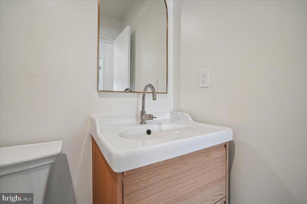 7990 AUDUBON AVENUE Unit: C1