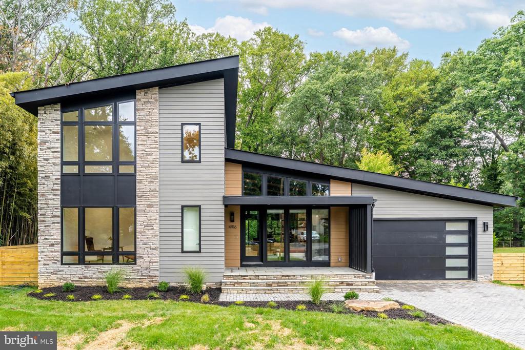 4916 RIDGEWOOD ROAD
