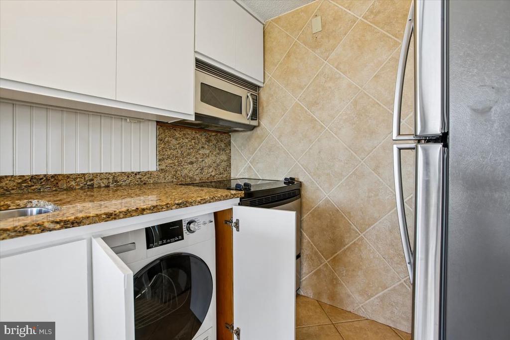 6800 FLEETWOOD ROAD Unit: 515