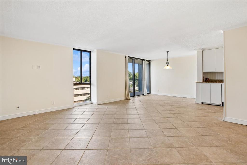 6800 FLEETWOOD ROAD Unit: 515