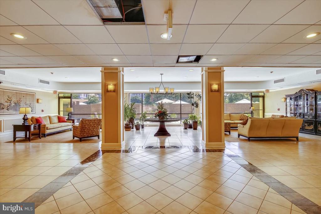 6800 FLEETWOOD ROAD Unit: 515
