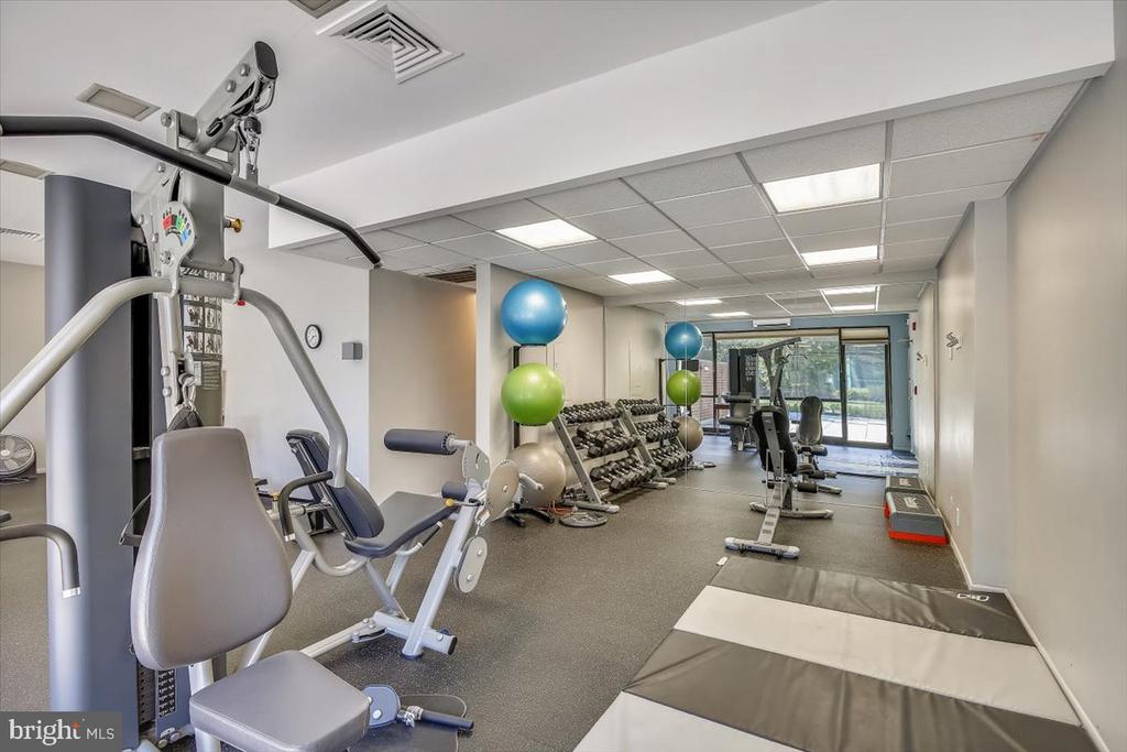 6800 FLEETWOOD ROAD Unit: 515