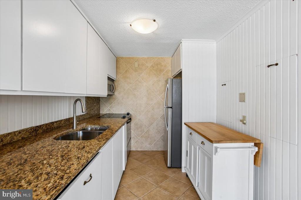 6800 FLEETWOOD ROAD Unit: 515