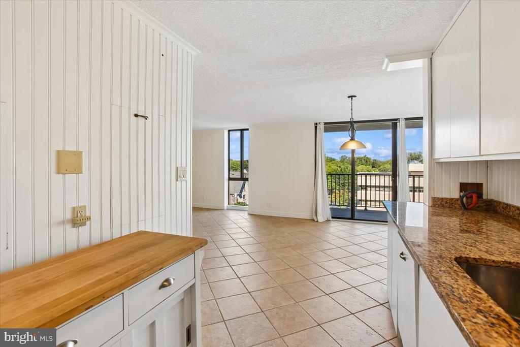 6800 FLEETWOOD ROAD Unit: 515