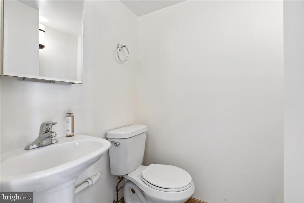 6800 FLEETWOOD ROAD Unit: 515
