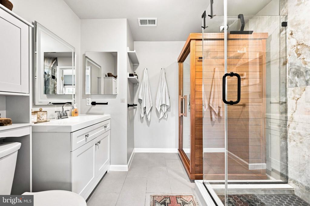6537 GRANGE LANE Unit: 303