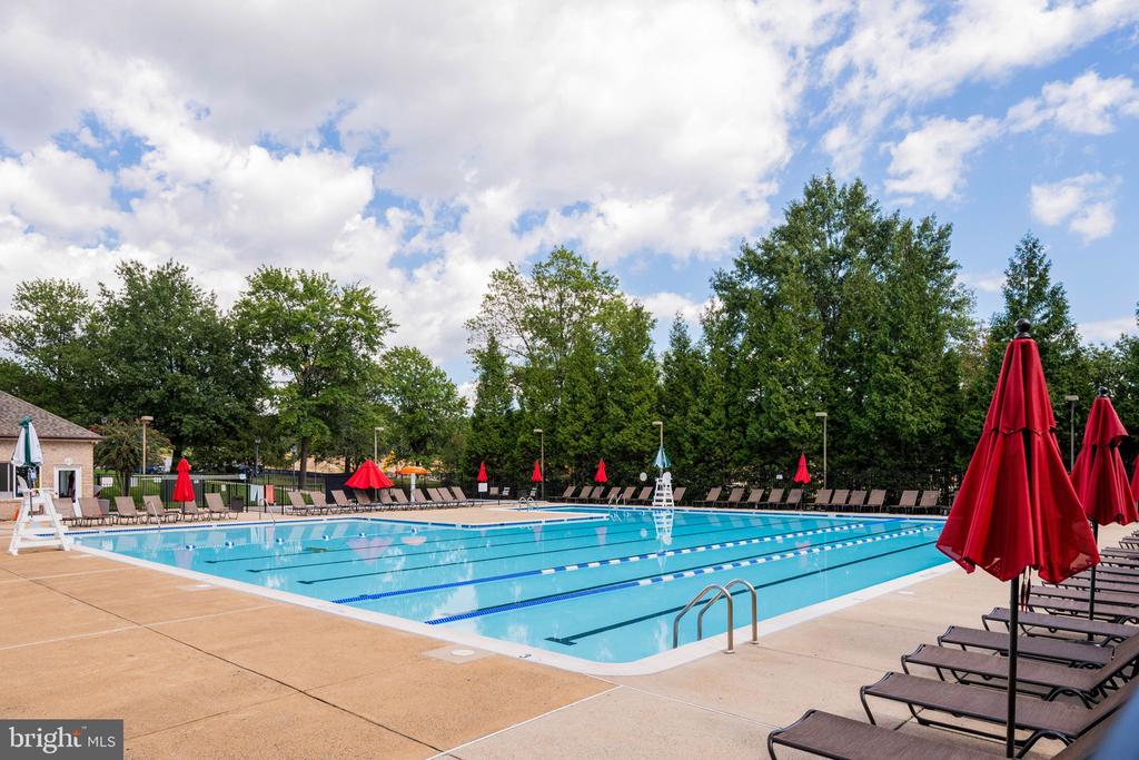 6537 GRANGE LANE Unit: 303