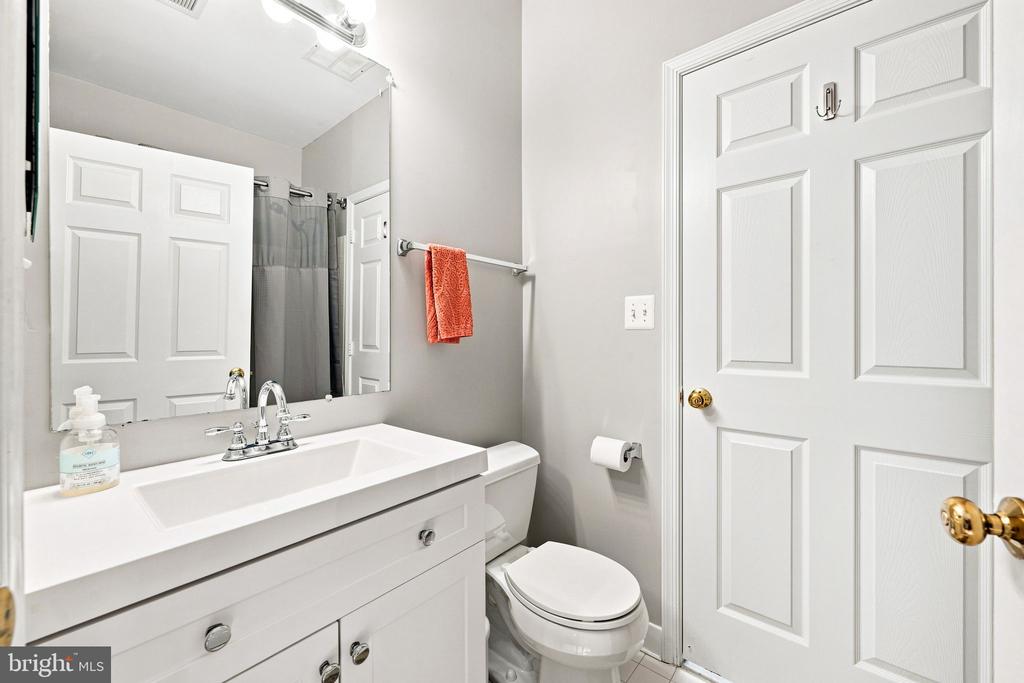 6537 GRANGE LANE Unit: 303