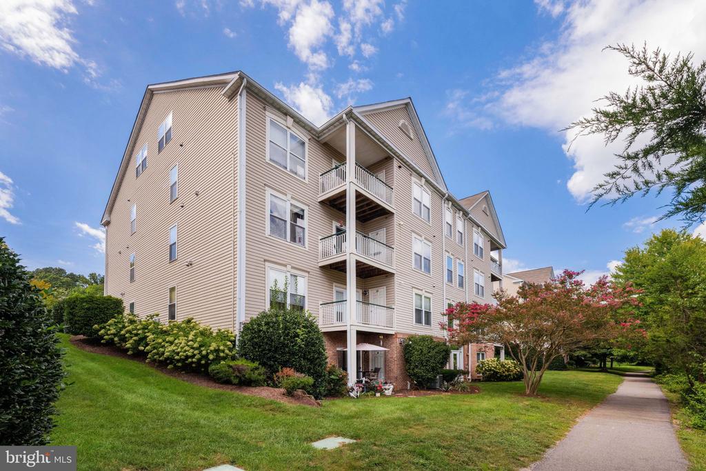 6537 GRANGE LANE Unit: 303