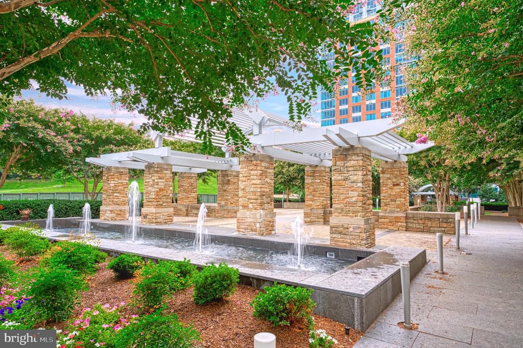 8220 CRESTWOOD HEIGHTS DRIVE Unit: 216