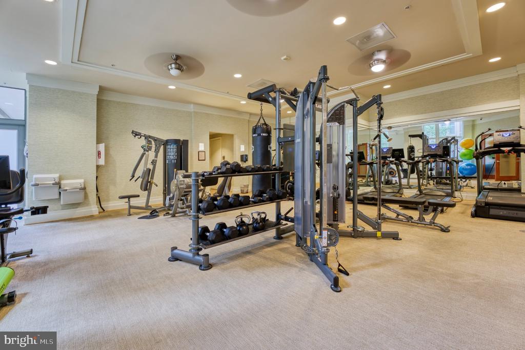 8220 CRESTWOOD HEIGHTS DRIVE Unit: 216