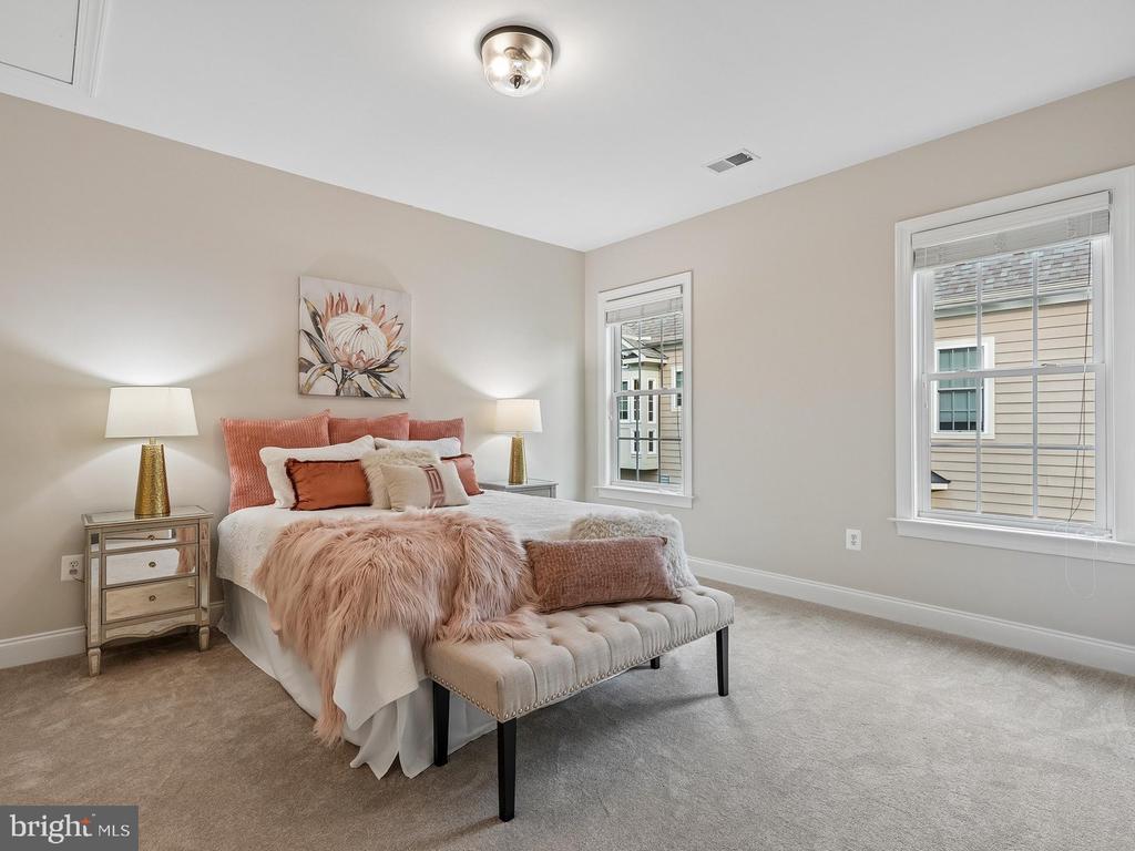 3059 PURPLE MARTIN PLACE