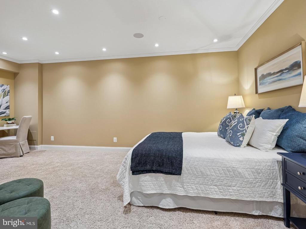 3059 PURPLE MARTIN PLACE