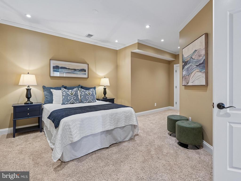 3059 PURPLE MARTIN PLACE