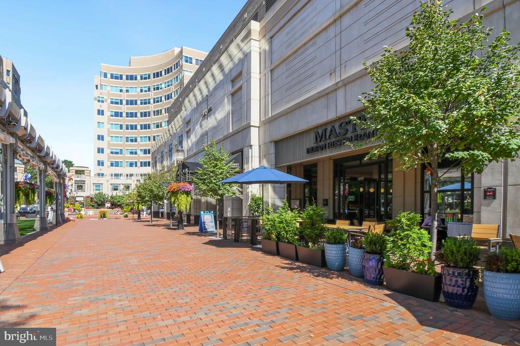 12001 TALIESIN PLACE Unit: 35