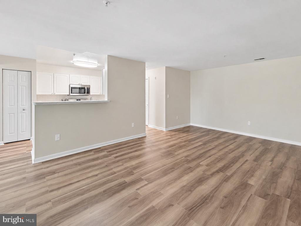 7532 COXTON COURT Unit: G-127