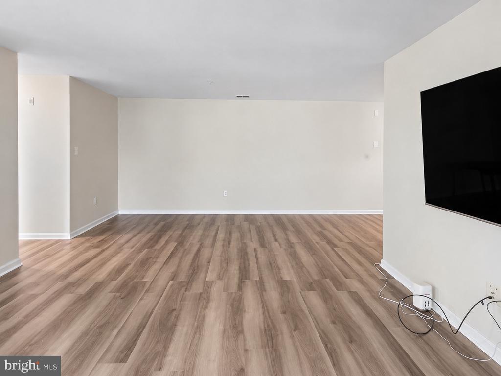 7532 COXTON COURT Unit: G-127