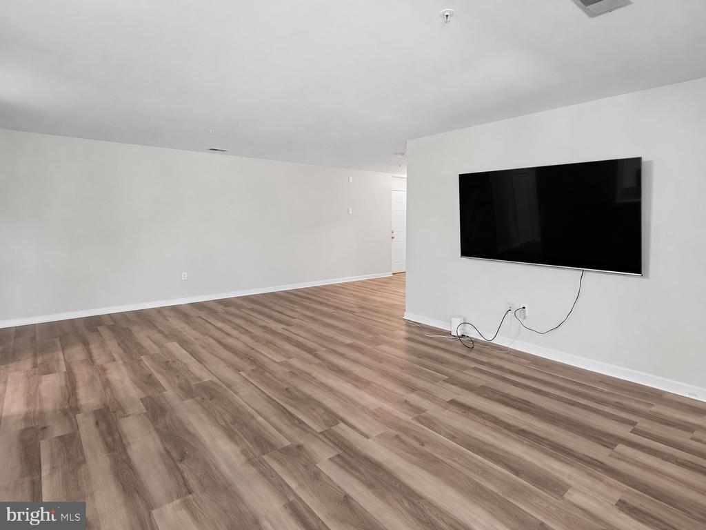 7532 COXTON COURT Unit: G-127