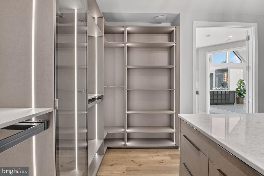 1306 BALLANTRAE COURT