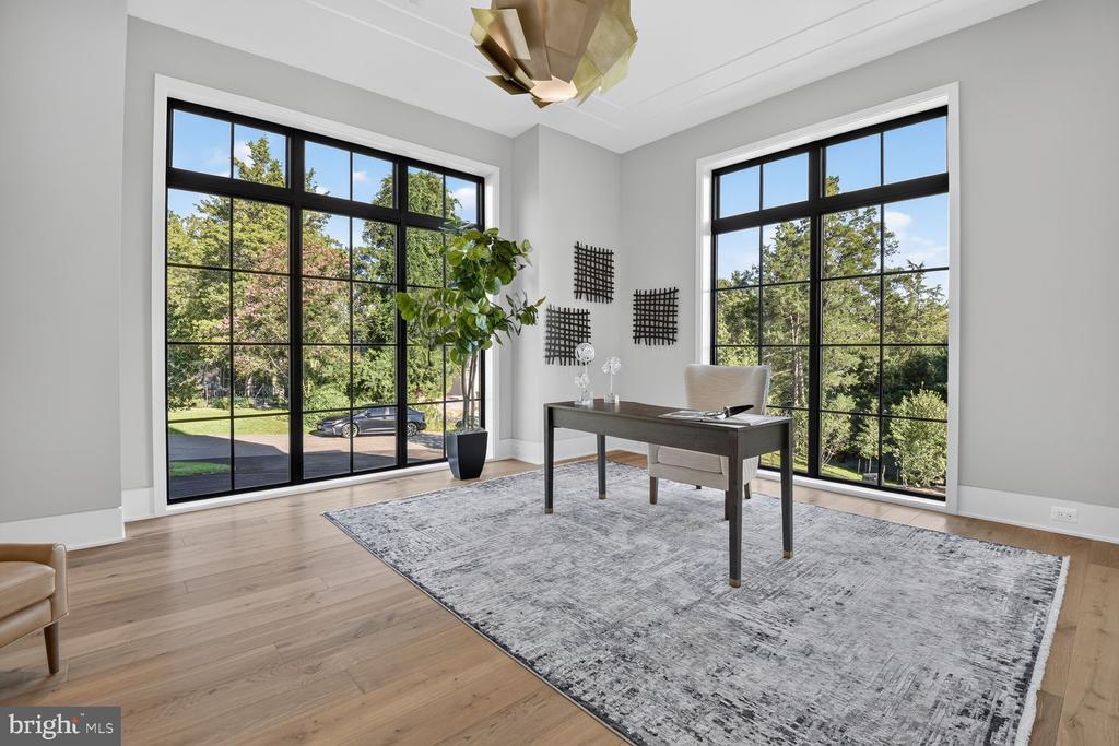 1306 BALLANTRAE COURT
