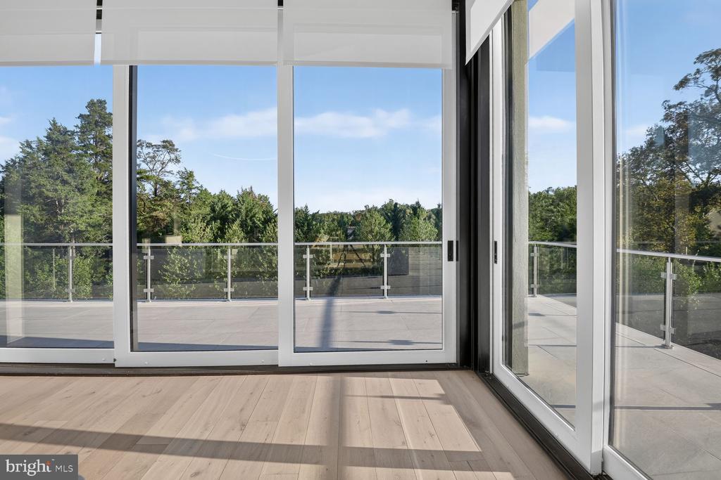 1306 BALLANTRAE COURT