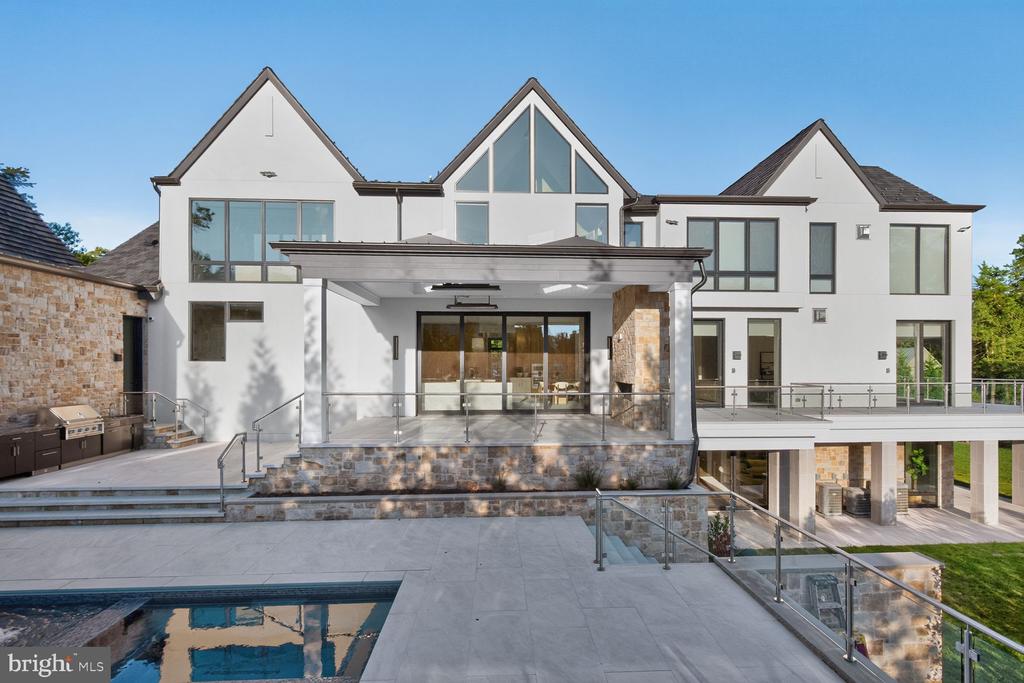 1306 BALLANTRAE COURT