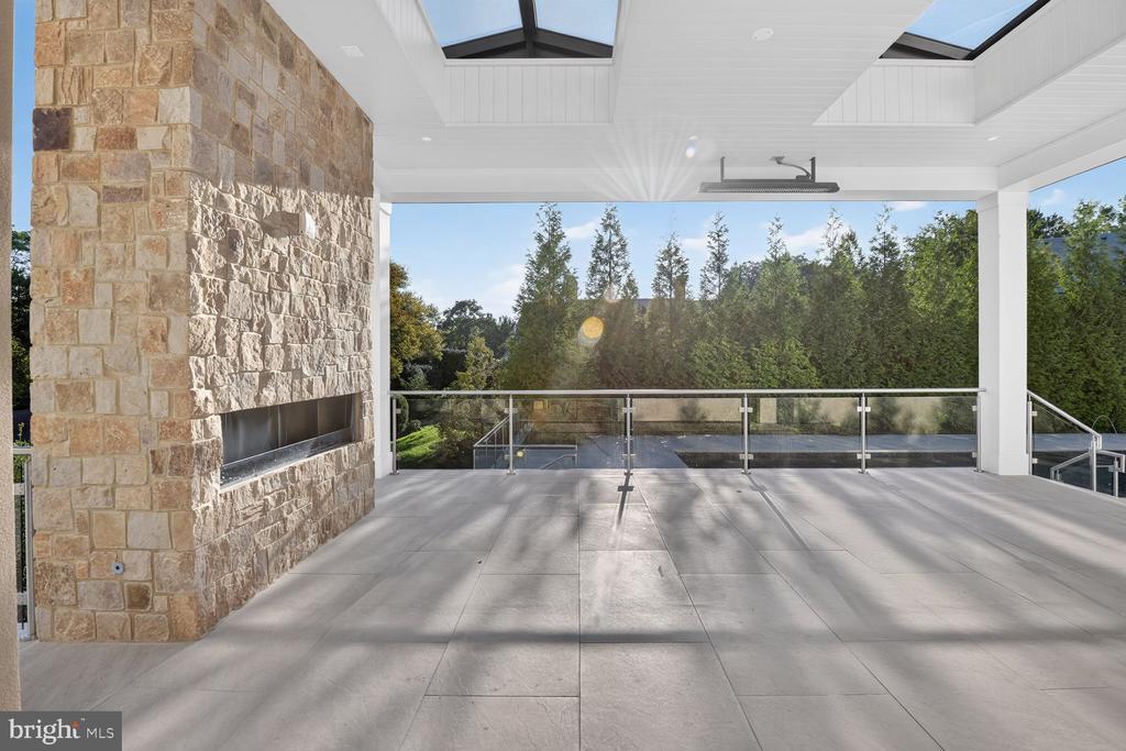 1306 BALLANTRAE COURT