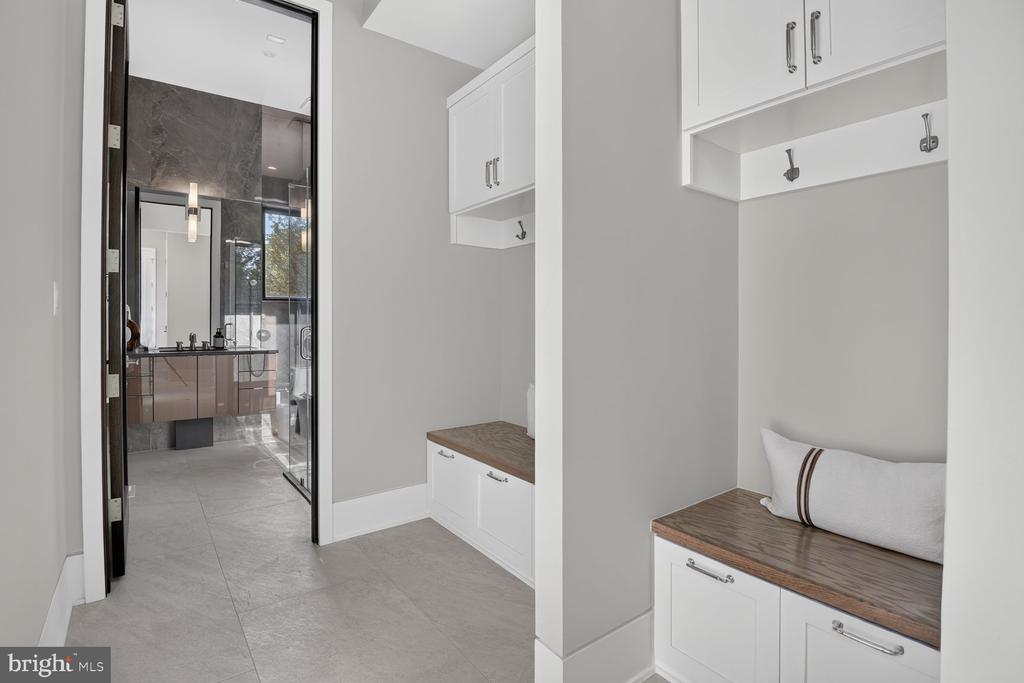 1306 BALLANTRAE COURT