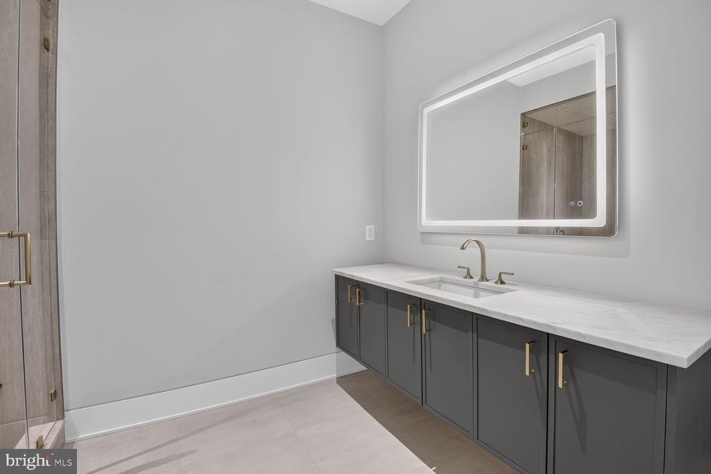 1306 BALLANTRAE COURT