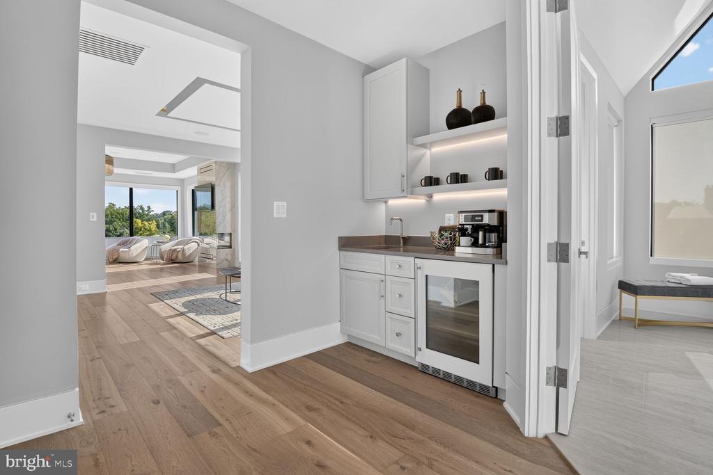 1306 BALLANTRAE COURT