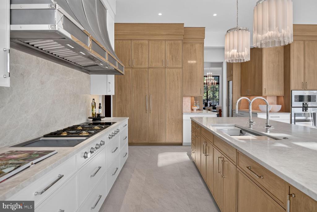 1306 BALLANTRAE COURT